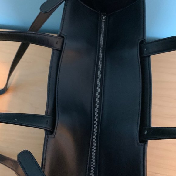 Stuart Weitzman Black /Silver Leather Tote - Picture 6 of 10